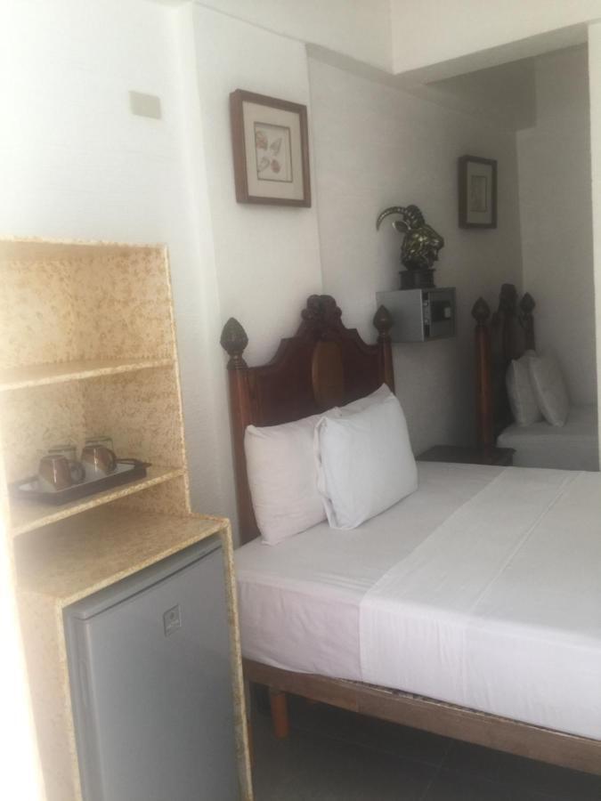 Amigos Beach Resort Balabag  Eksteriør bilde